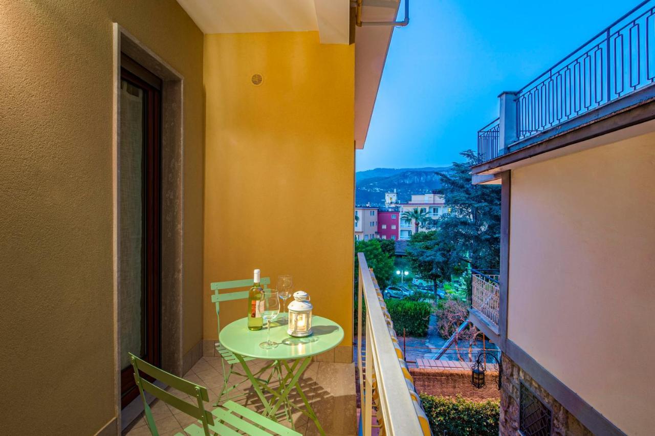 Casa Evelina Hotel Sant'Agnello Bagian luar foto